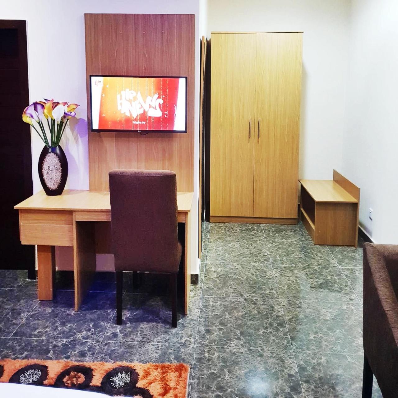 Fawzy Hotel 이바단 외부 사진