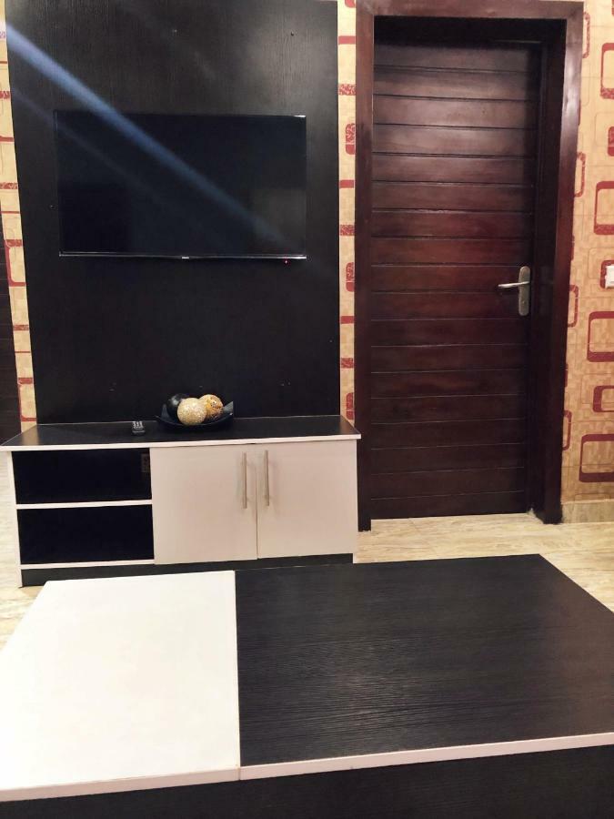 Fawzy Hotel 이바단 외부 사진