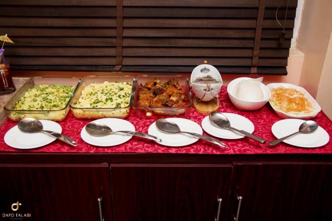 Fawzy Hotel 이바단 외부 사진