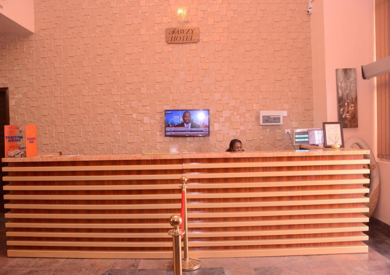 Fawzy Hotel 이바단 외부 사진