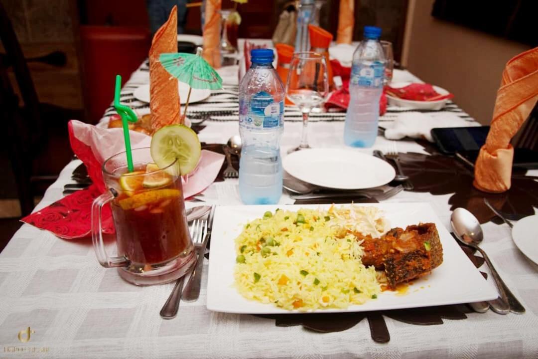 Fawzy Hotel 이바단 외부 사진